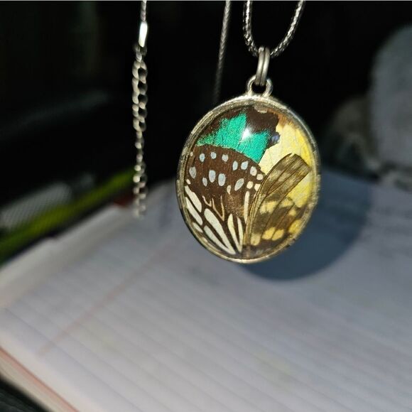 Butterfly Pendant (P9) - Picture 4 of 5